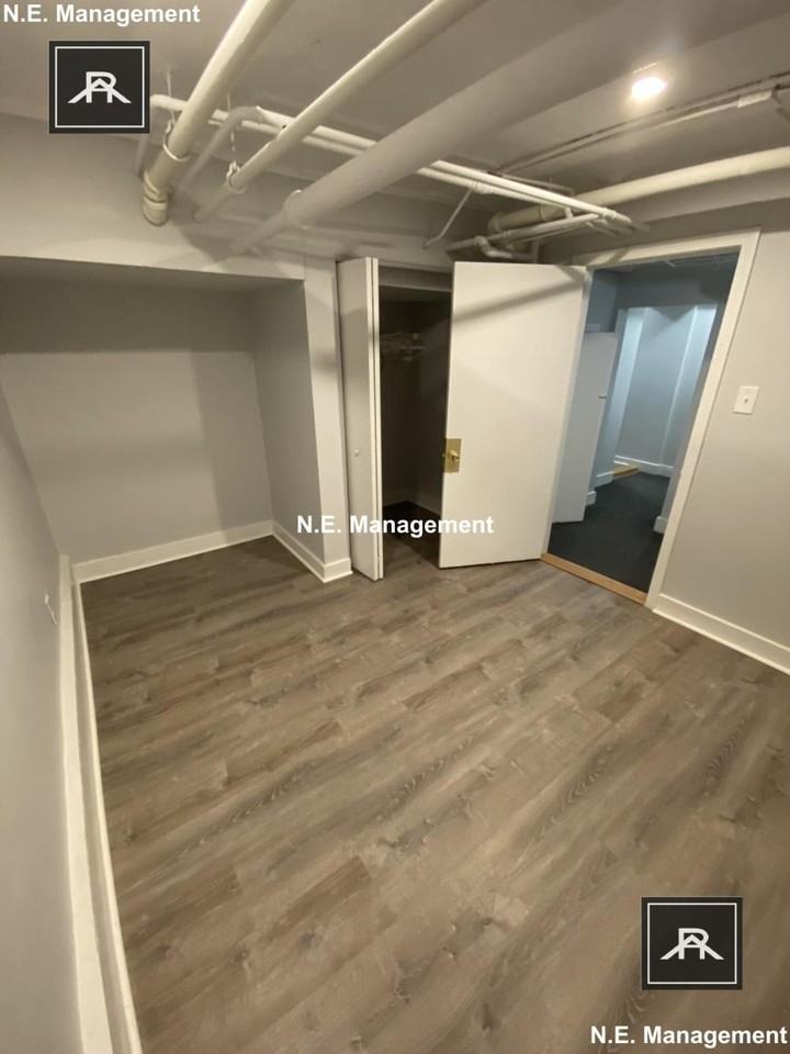 1506 Commonwealth Ave - Photo 4 of 10