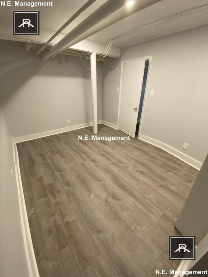1506 Commonwealth Ave - Photo 5 of 10