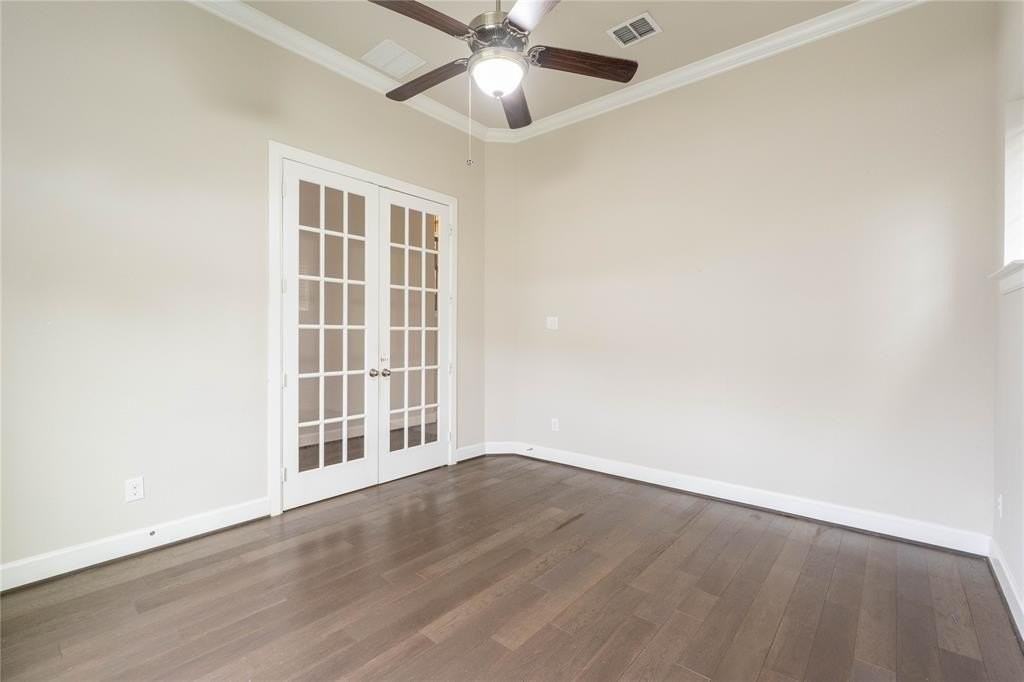 1113 Peacock Blvd - Photo 6 of 35