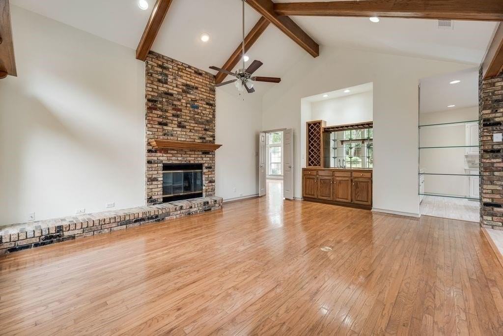 1204 Dentonshire Dr - Photo 3 of 18