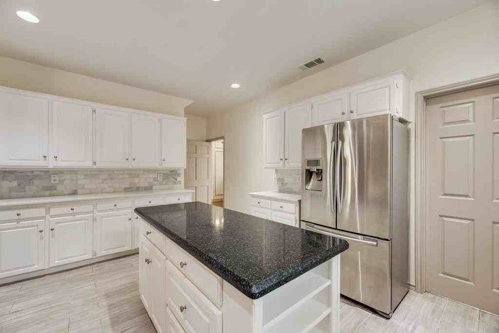 1204 Dentonshire Dr - Photo 6 of 18