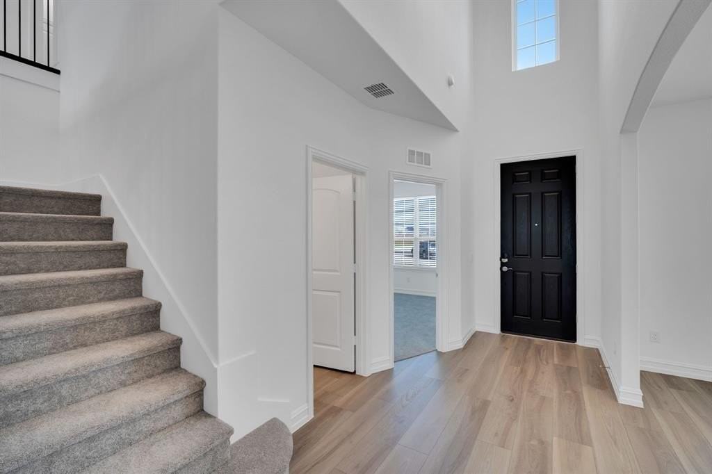 736 Auburn Ave - Photo 3 of 40
