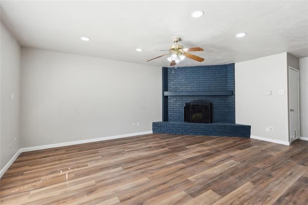 556 Hawthorne Dr - Photo 5 of 18
