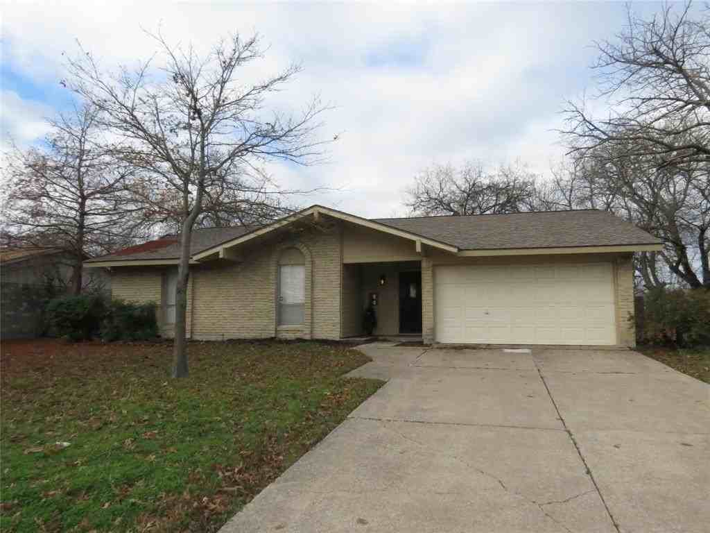 1234 Briarcove Dr - Photo 3 of 23