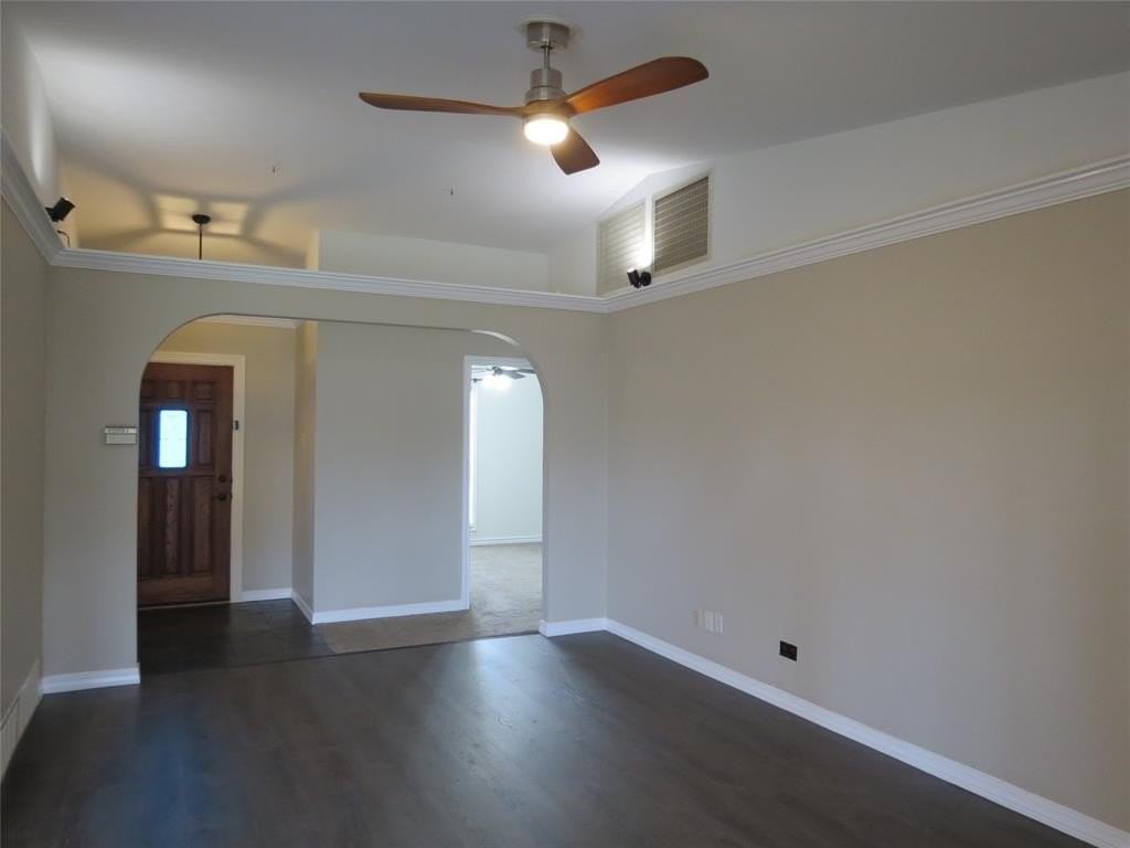 1234 Briarcove Dr - Photo 5 of 23