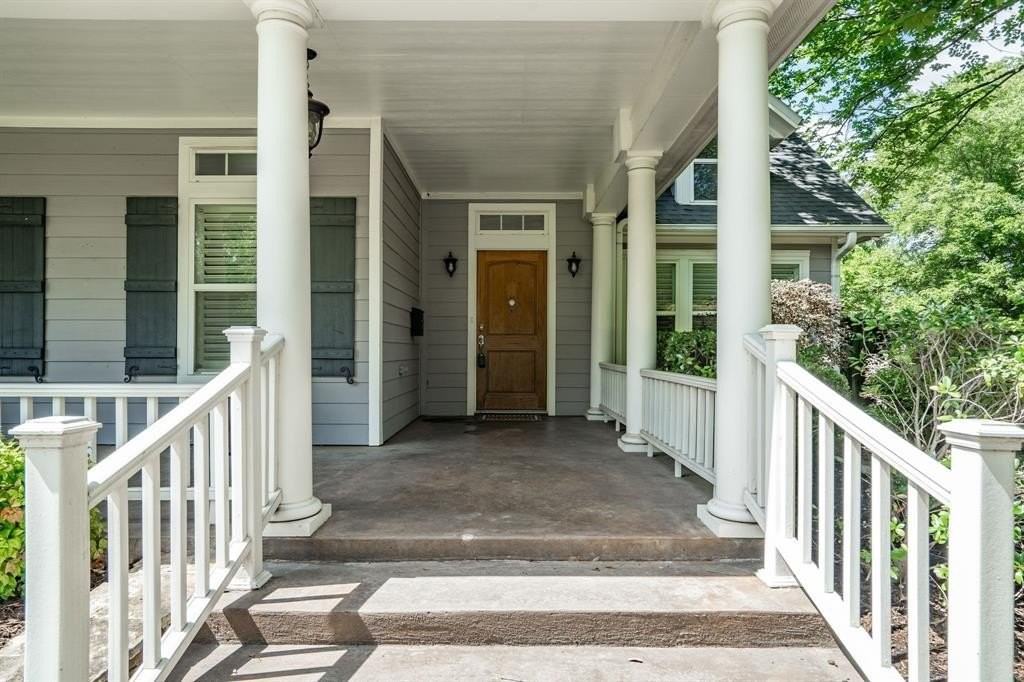 119 College St - Photo 5 of 40