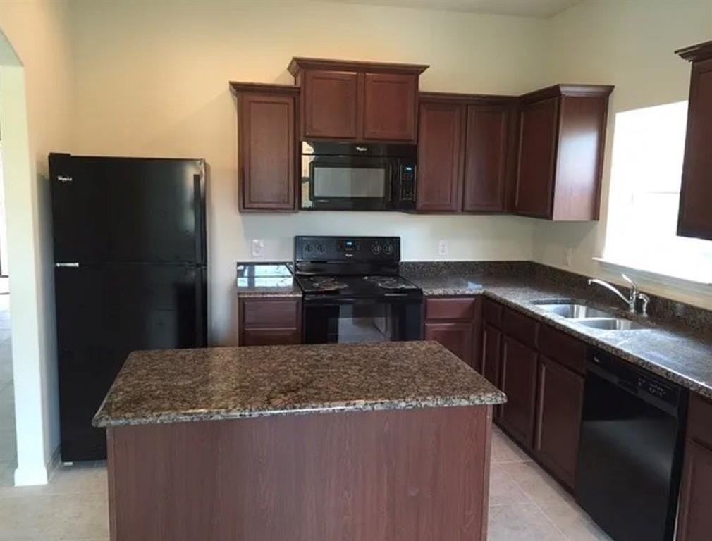 2312 Sable Wood Dr - Photo 3 of 5