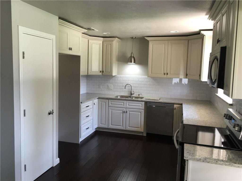 2521 Brennan Dr - Photo 2 of 26