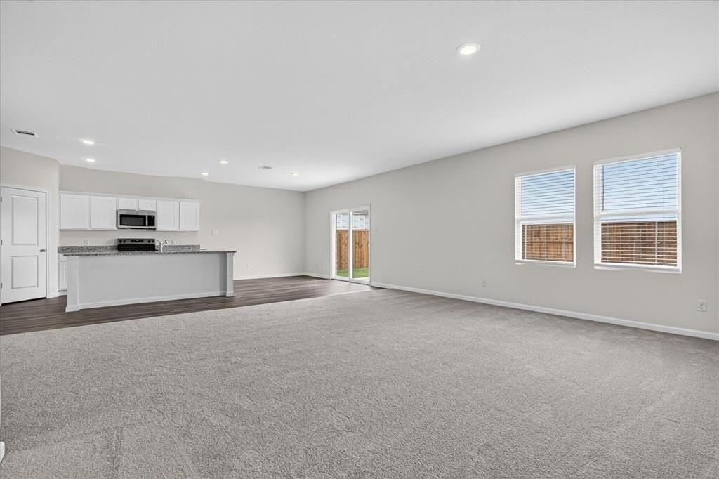 1257 Herring Dr - Photo 6 of 40