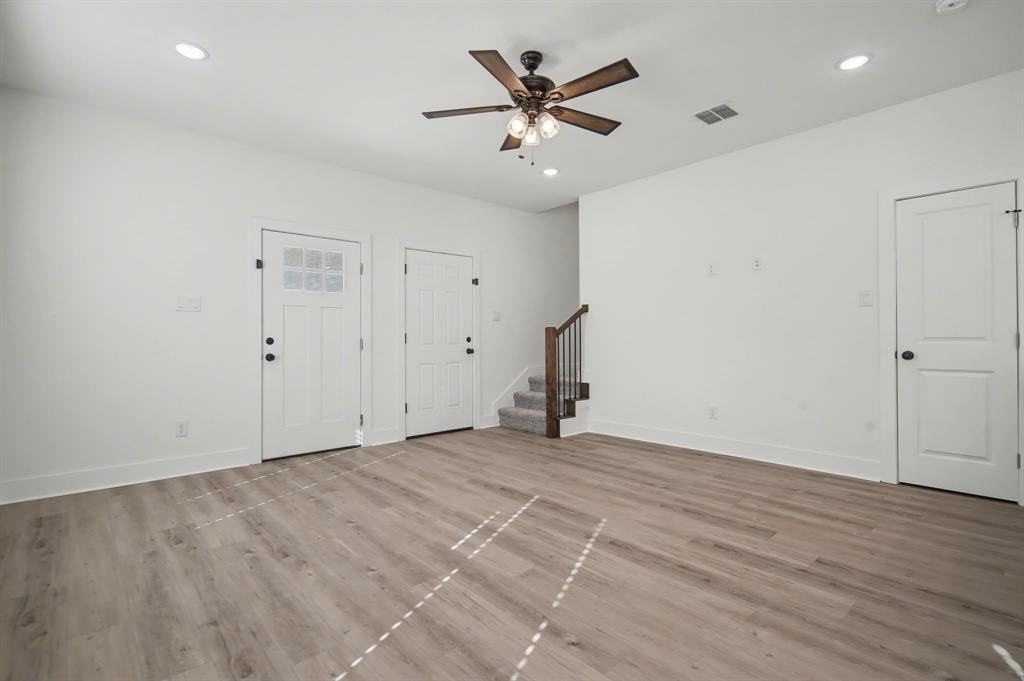 3163 Karen St - Photo 3 of 22