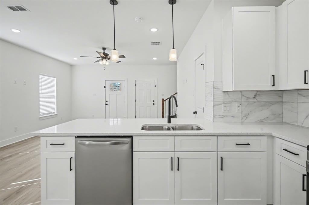 3163 Karen St - Photo 6 of 22