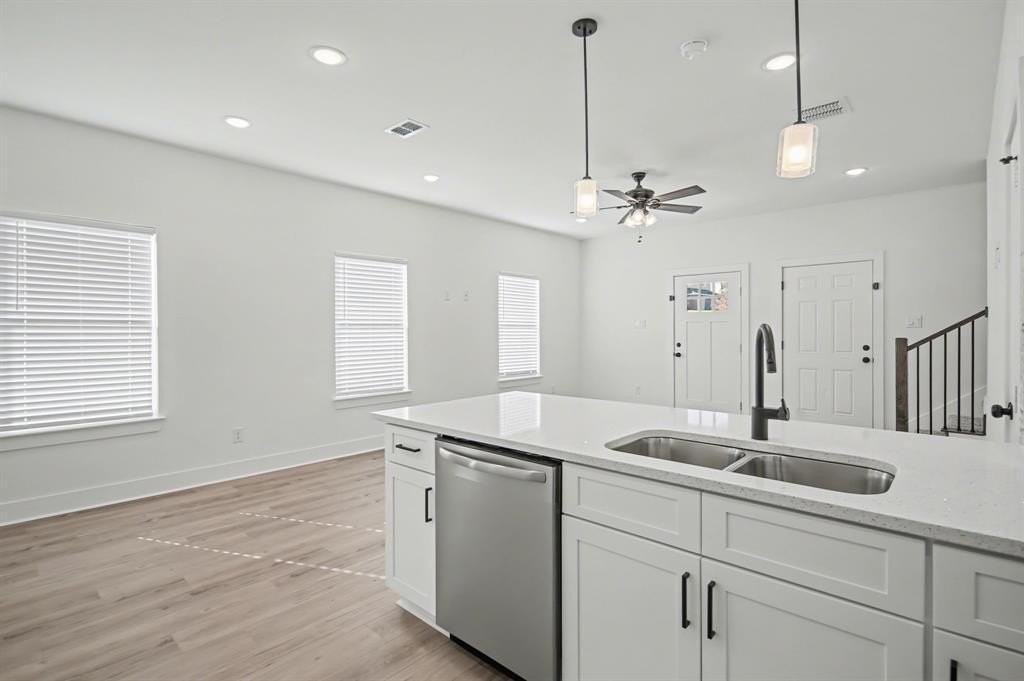 3163 Karen St - Photo 7 of 22