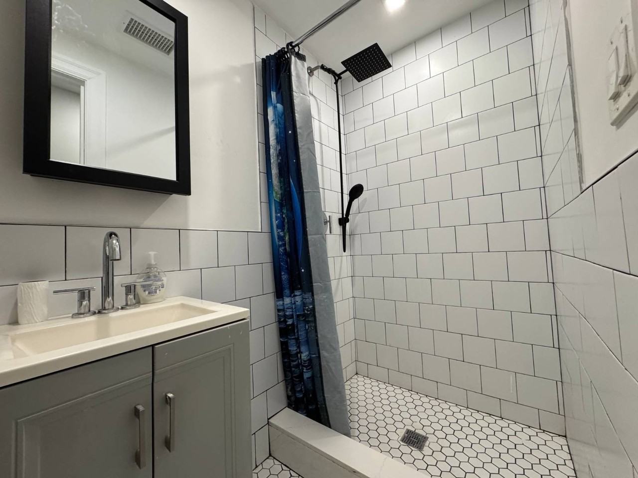 1363 Kearney Ave #B - Photo 5 of 8