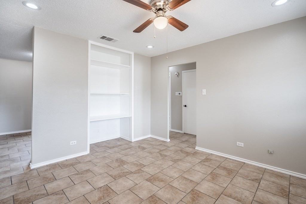 3210 W Kansas Ave - Photo 5 of 20