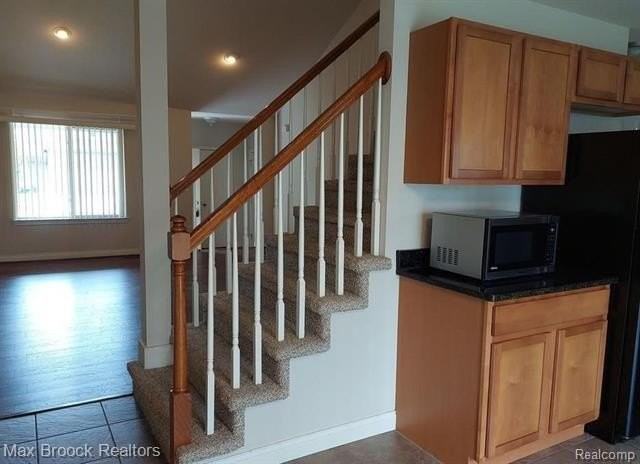 1115 Birchwood Dr - Photo 5 of 14