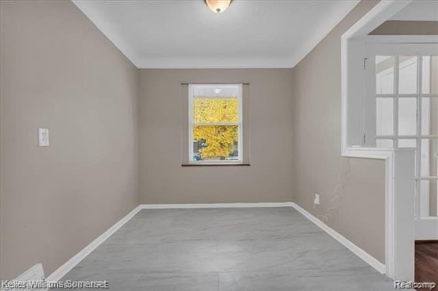 12660 Grandmont Ave - Photo 4 of 17