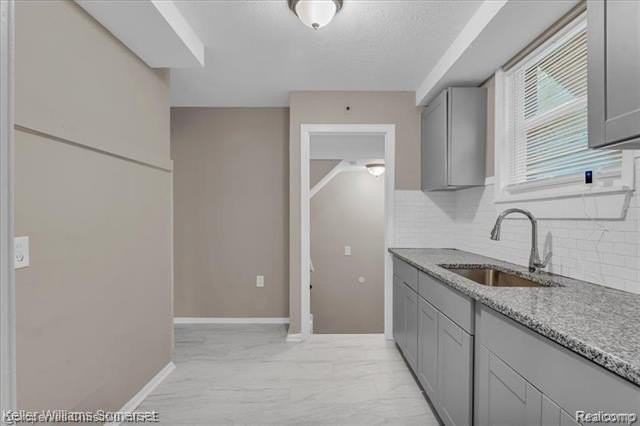 12660 Grandmont Ave - Photo 5 of 17