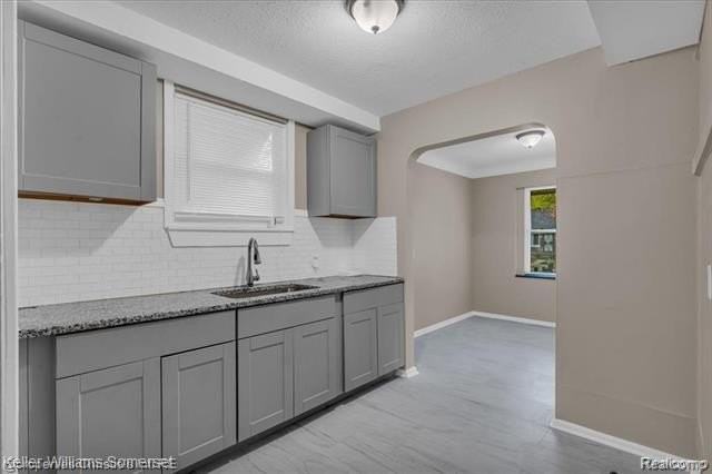 12660 Grandmont Ave - Photo 7 of 17