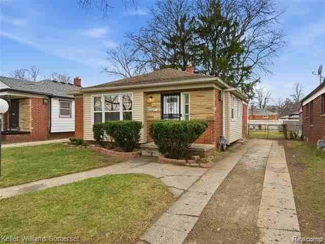 20271 Grandville Ave - Photo 2 of 20