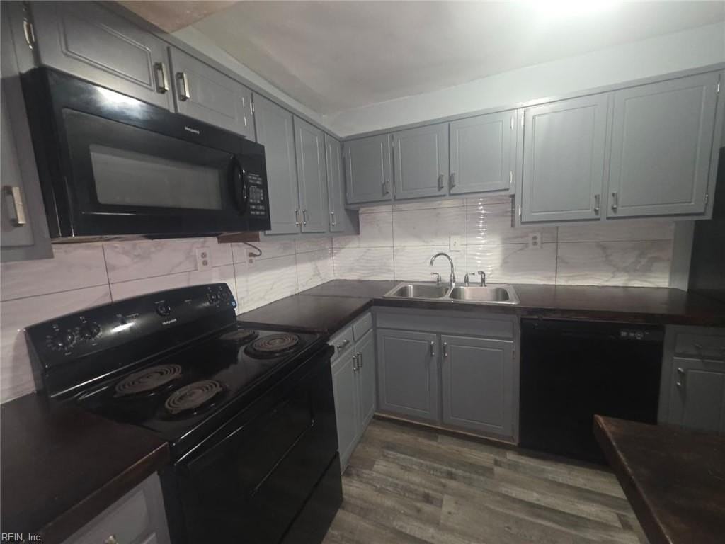 6575 Stoney Pt N - Photo 5 of 9