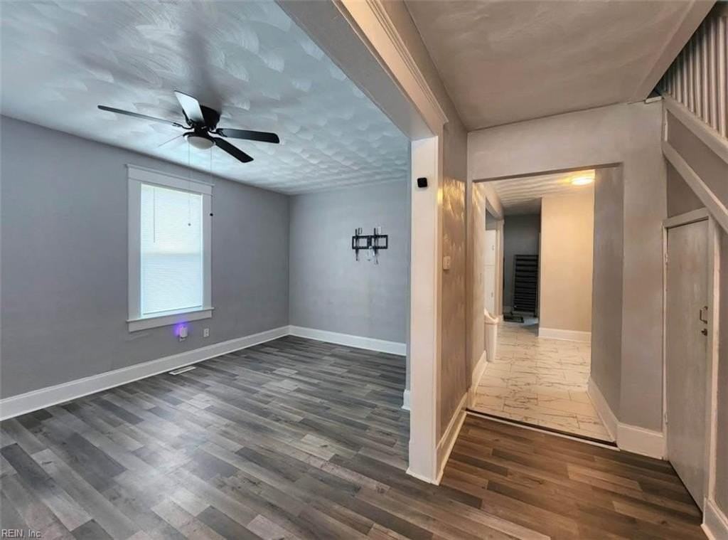 3605 Killam Ave - Photo 3 of 9