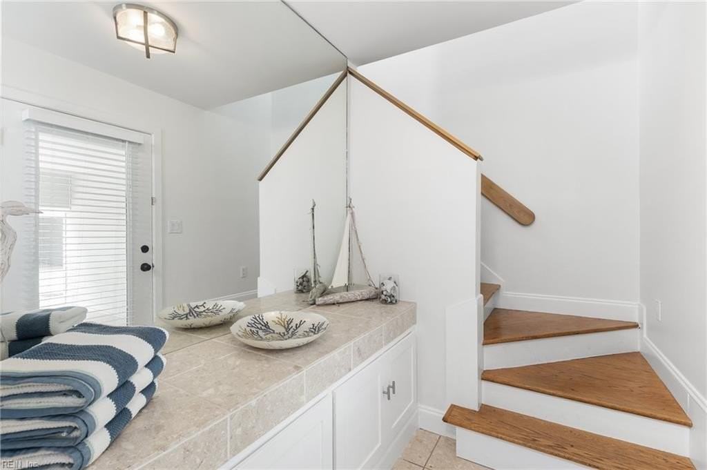 2904 Odin Pl - Photo 5 of 36