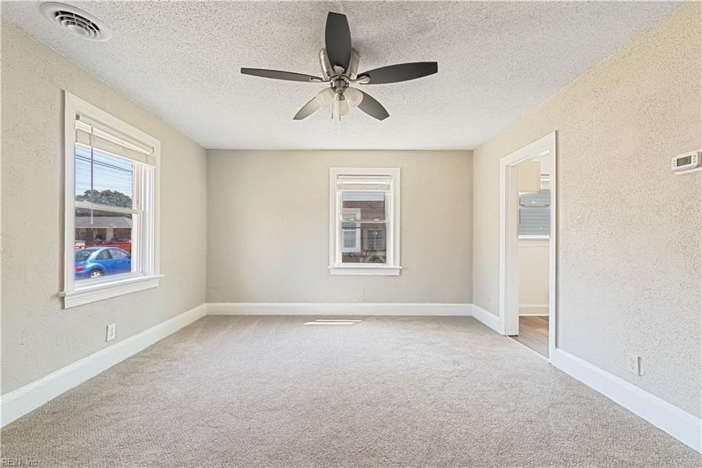 9559 19th Bay St - Photo 3 of 18