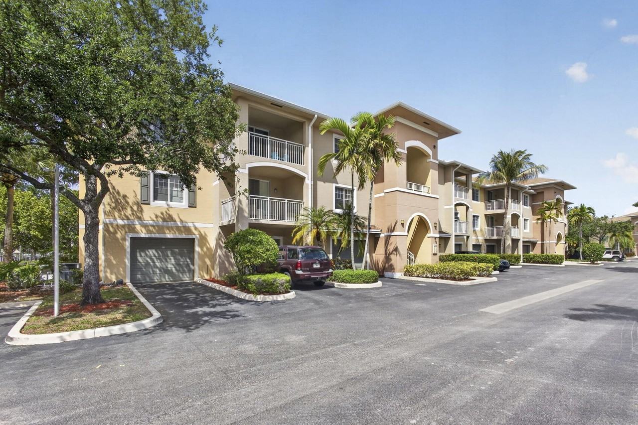 6510 Emerald Dunes Dr #308 - Photo 2 of 41