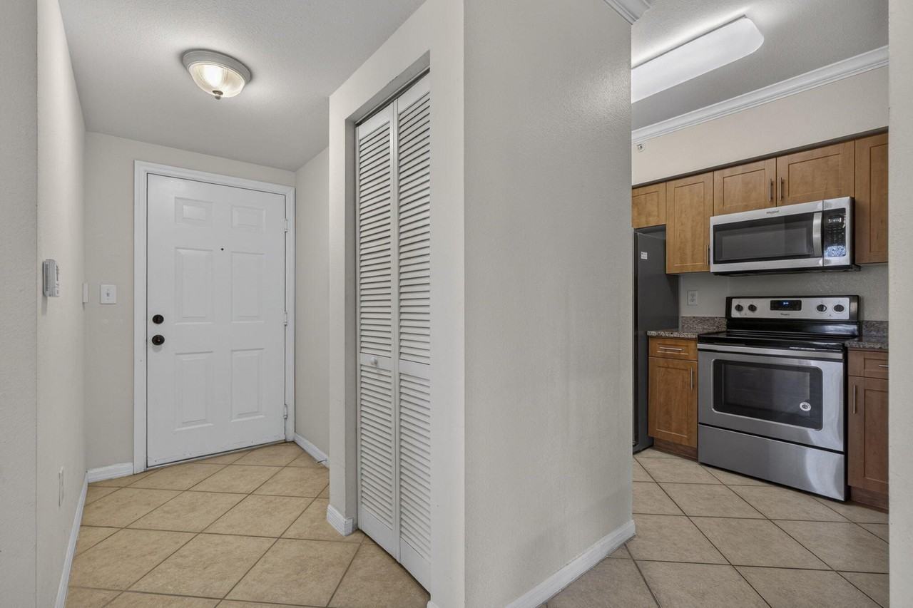 6510 Emerald Dunes Dr #308 - Photo 7 of 41