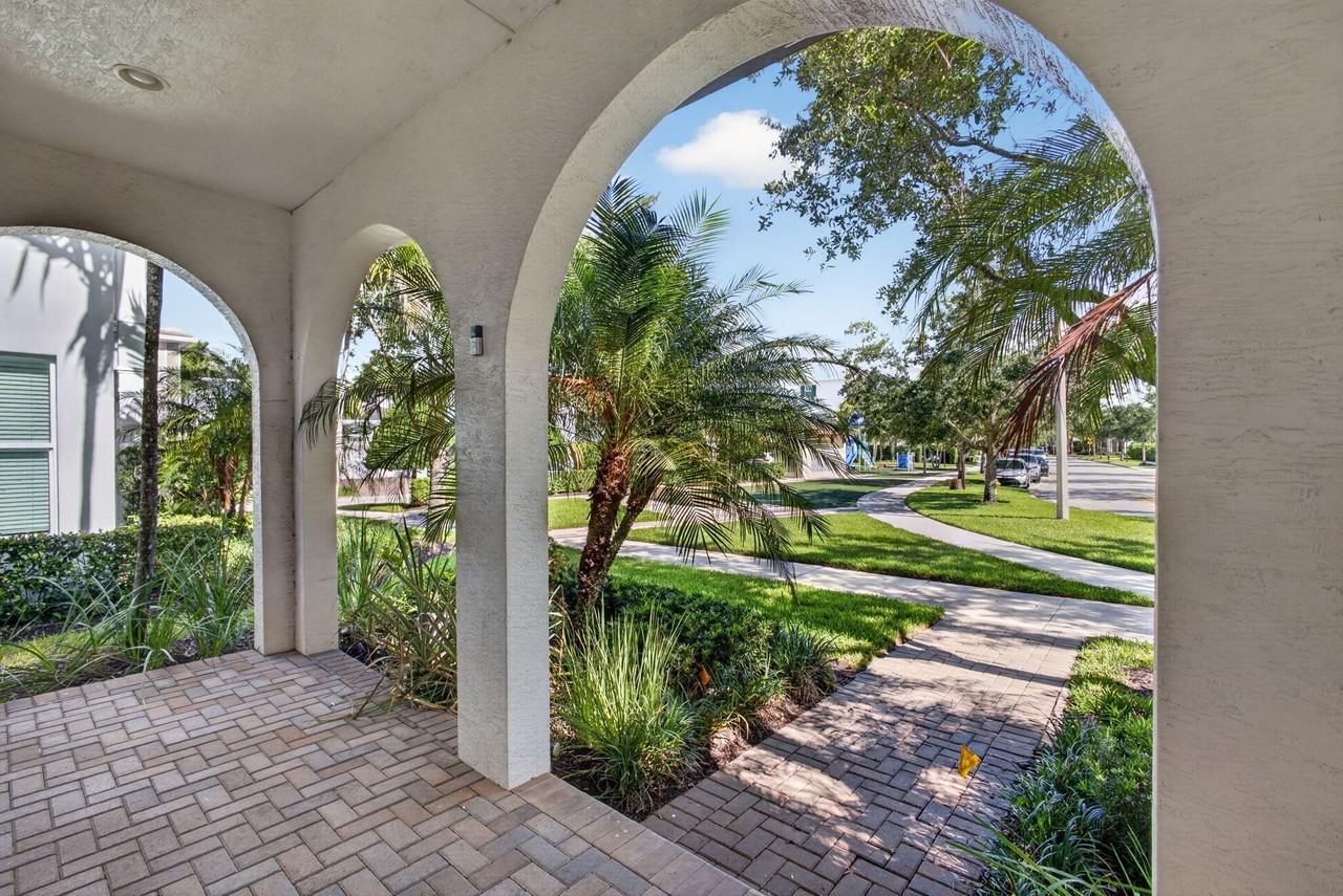 4025 Faraday Way - Photo 4 of 50