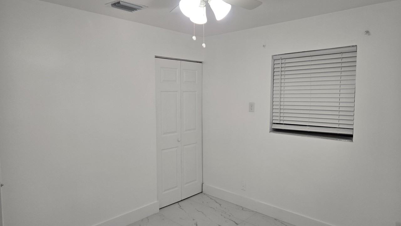 2849 Ne 13th Ave - Photo 5 of 14