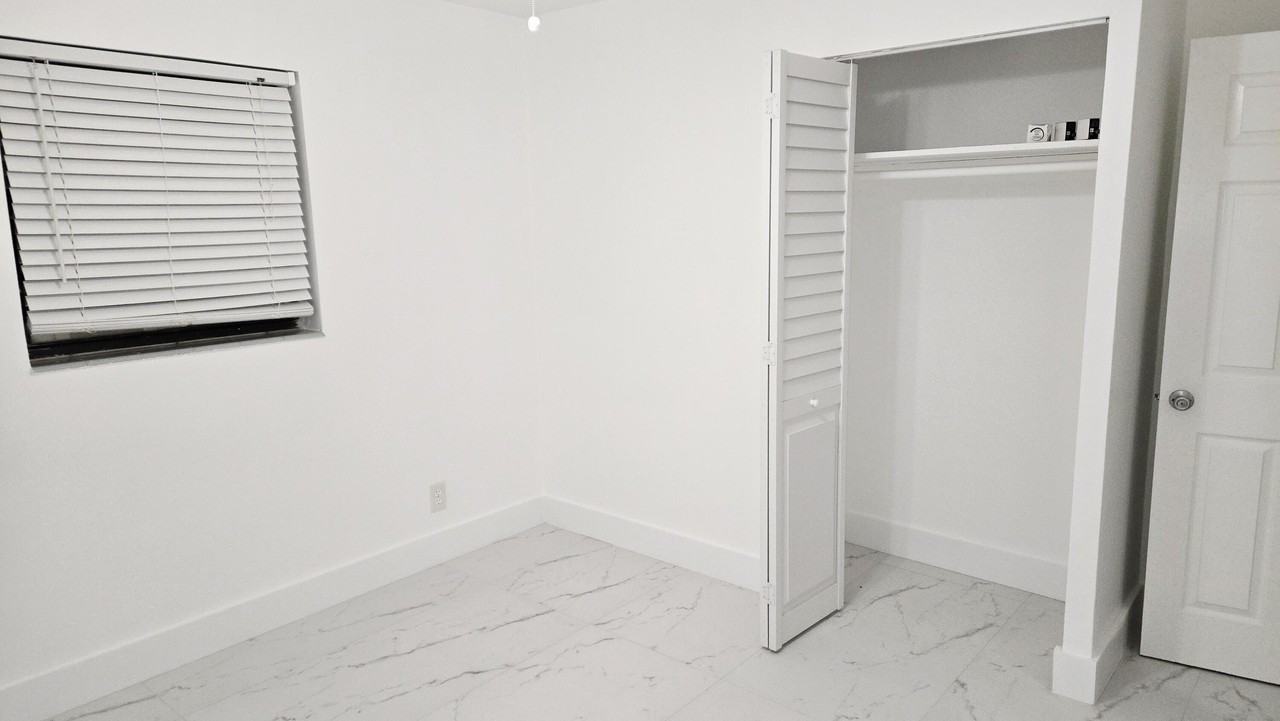 2849 Ne 13th Ave - Photo 6 of 14