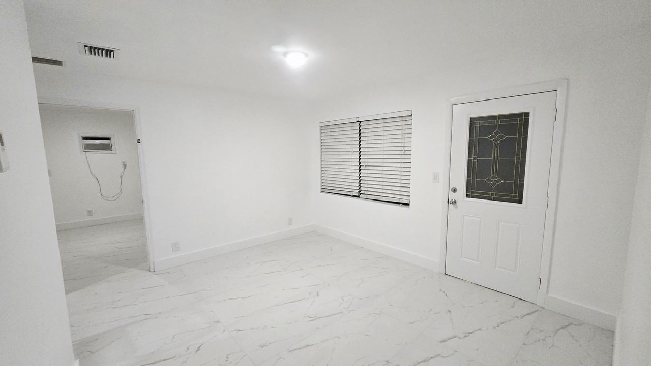 2849 Ne 13th Ave - Photo 7 of 14
