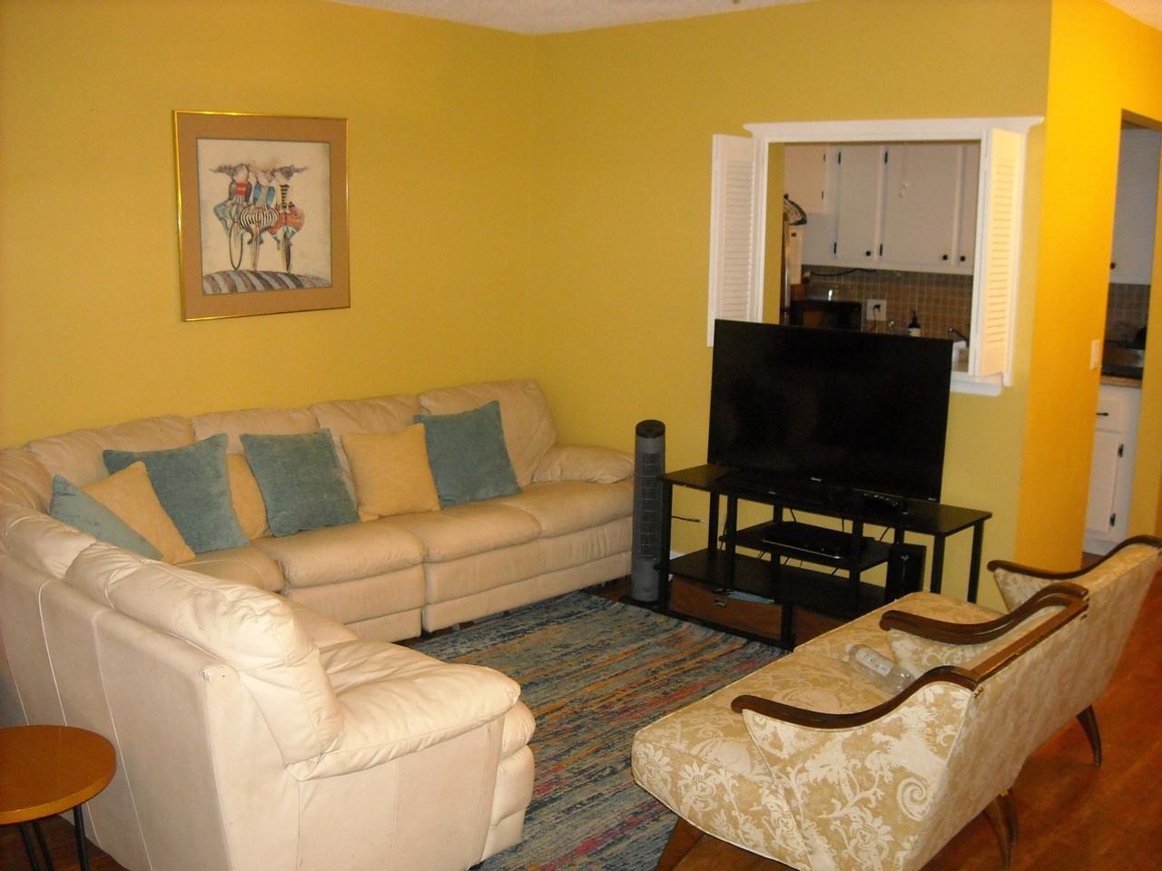 259 Sussex M - Photo 3 of 16