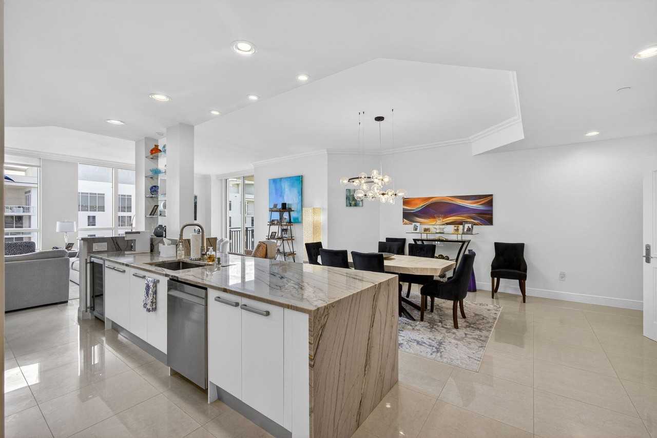 3800 N Ocean Dr #2050 - Photo 6 of 50