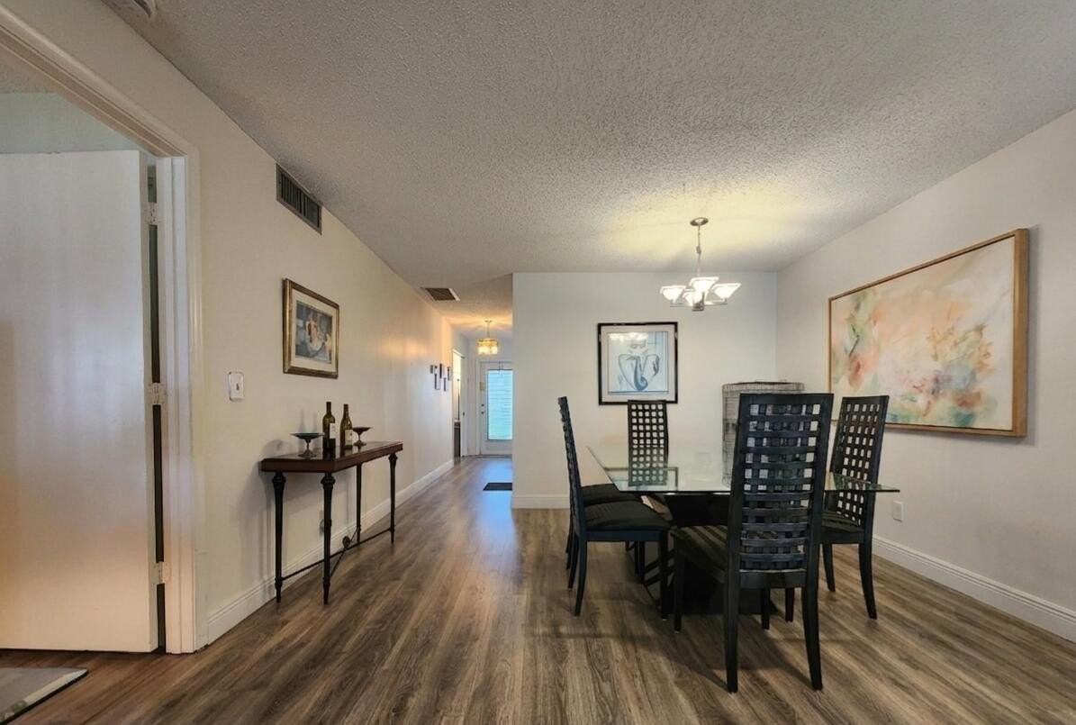 1560 Nw 18th Ave #104 - Photo 6 of 34
