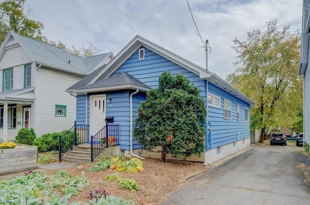 1115 E Johnson St - Photo 3 of 35