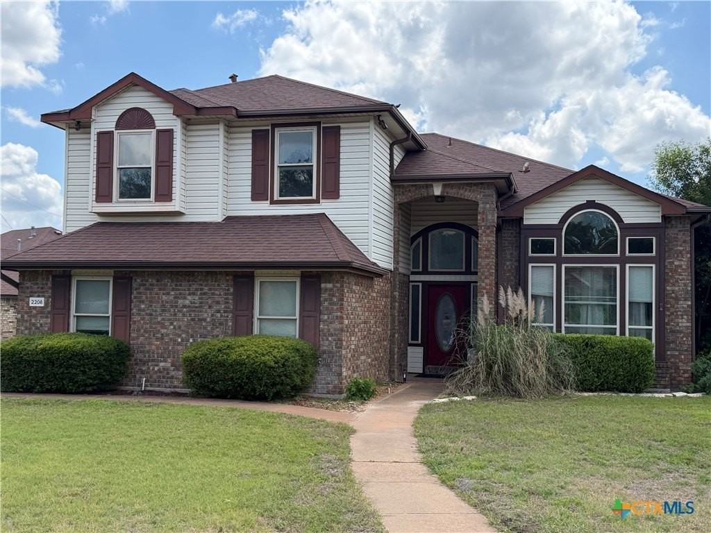 2208 Illinois Dr - Photo 3 of 31