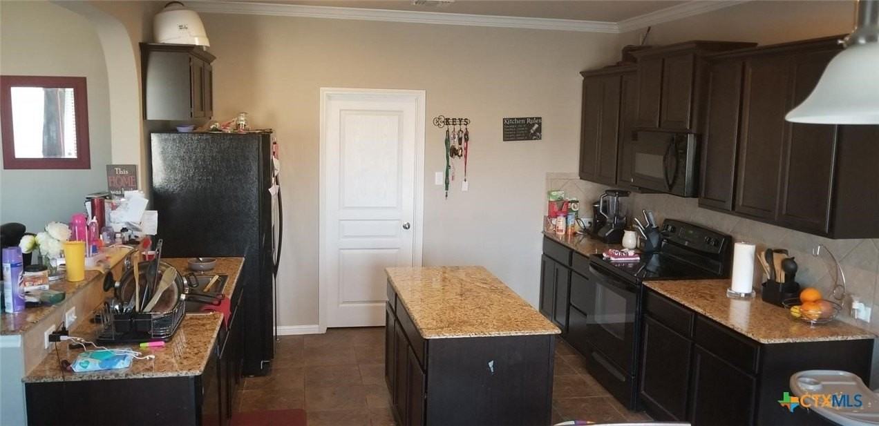 5829 Worthing Dr - Photo 3 of 23