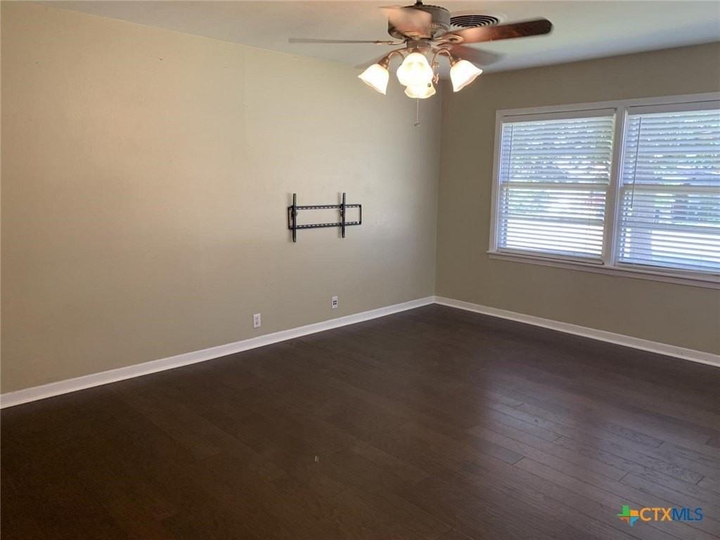 1401 S 47th St - Photo 3 of 13