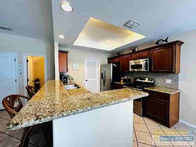 18 Harbor Town - Photo 7 of 41