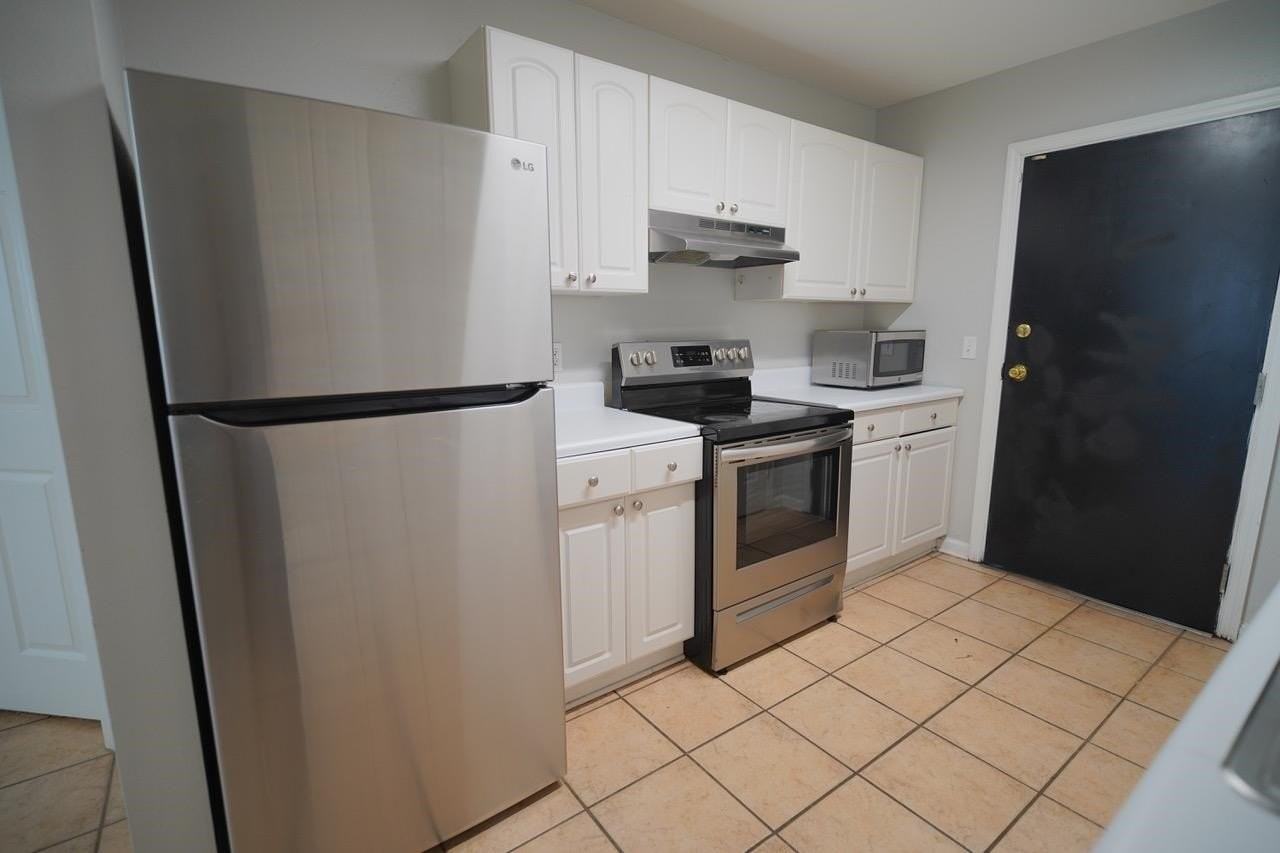 859 W Brevard St #2 - Photo 7 of 34