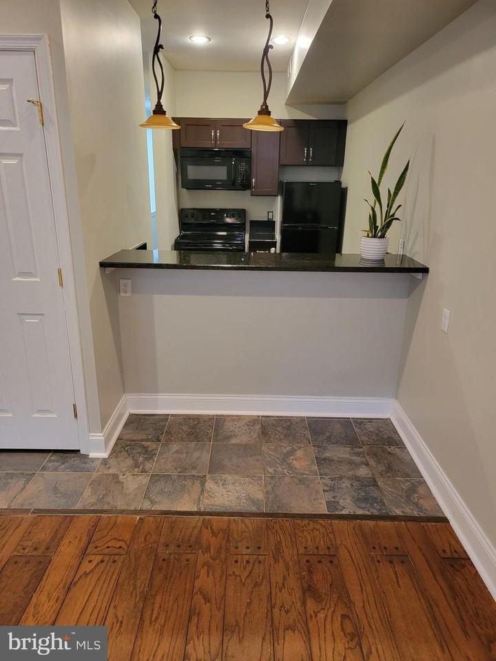 1907 Aliceanna St #1stFL - Photo 5 of 11