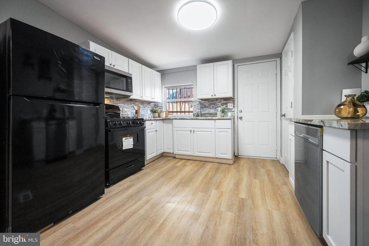 1028 W Cross St - Photo 5 of 31