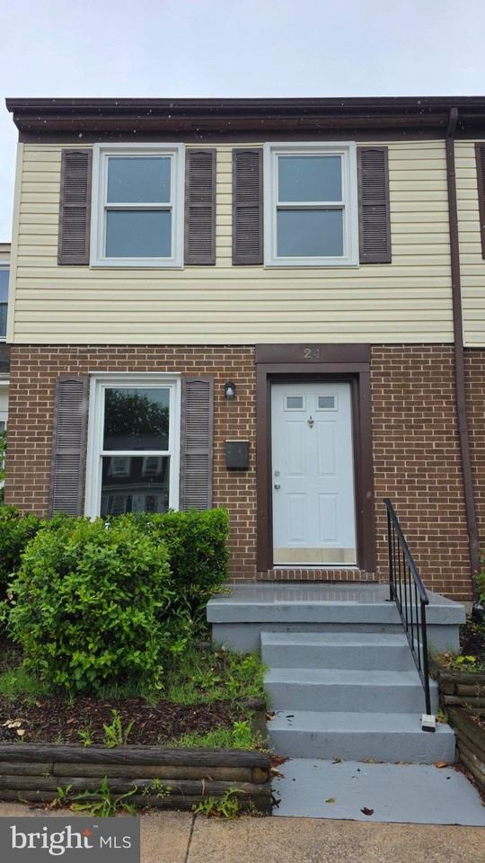 24 Lerner Ct #32H