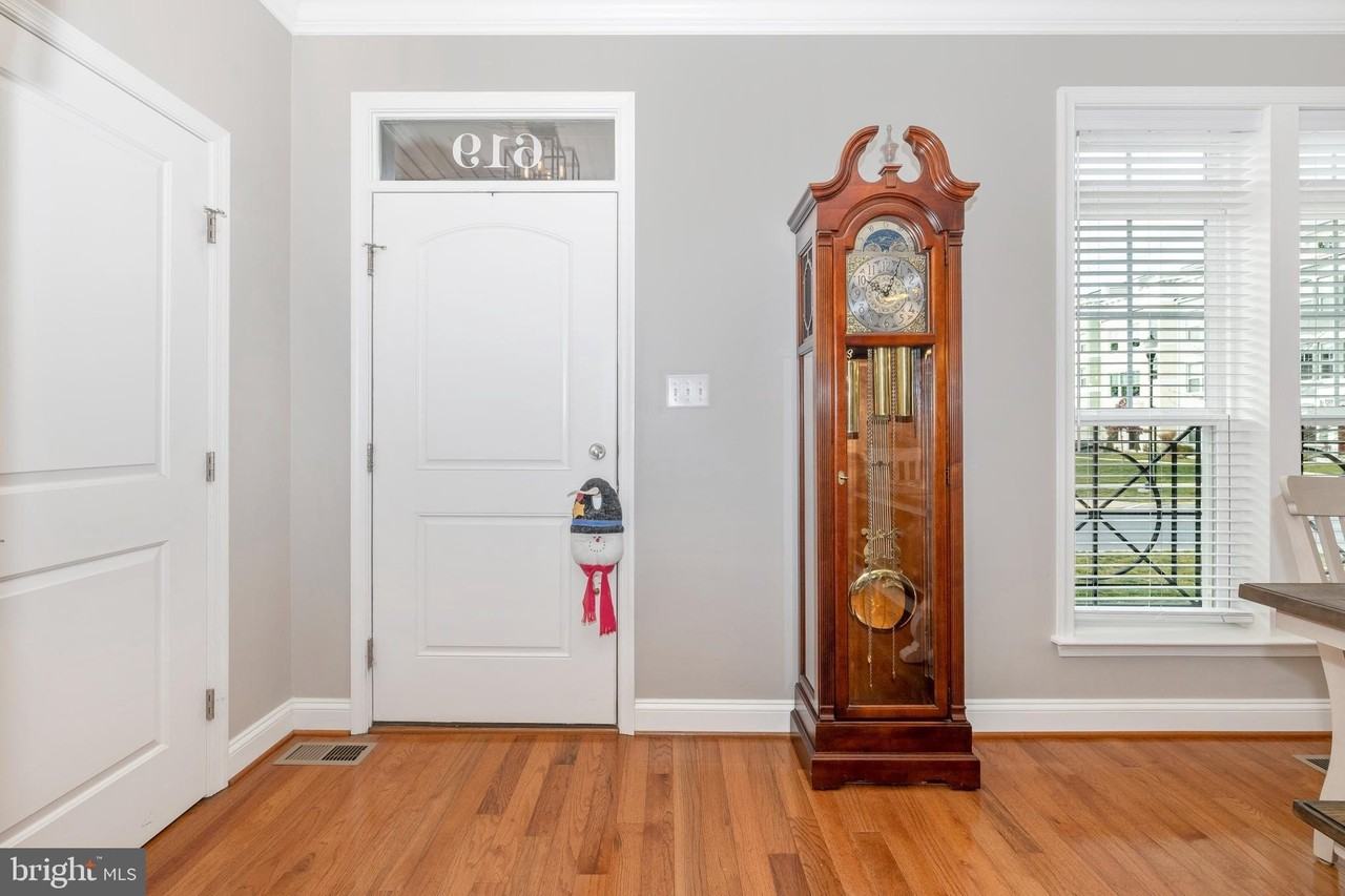 619 Blandwood Rd - Photo 4 of 50