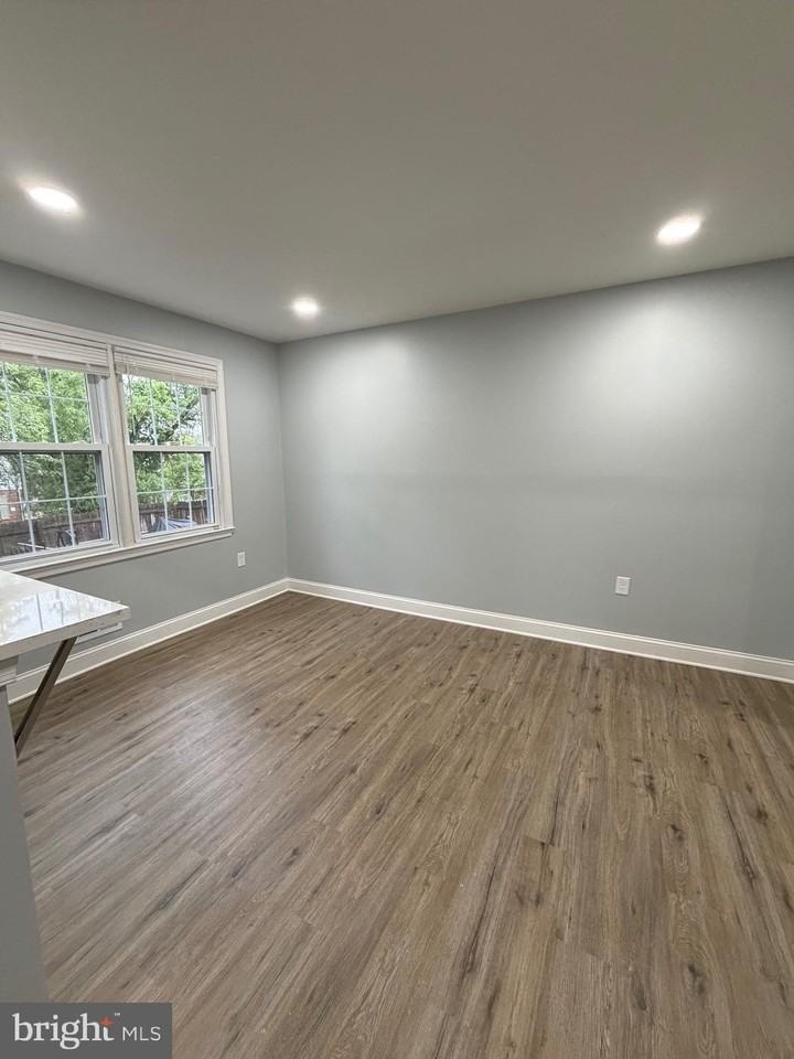 12928 Claxton Dr #6E - Photo 6 of 18