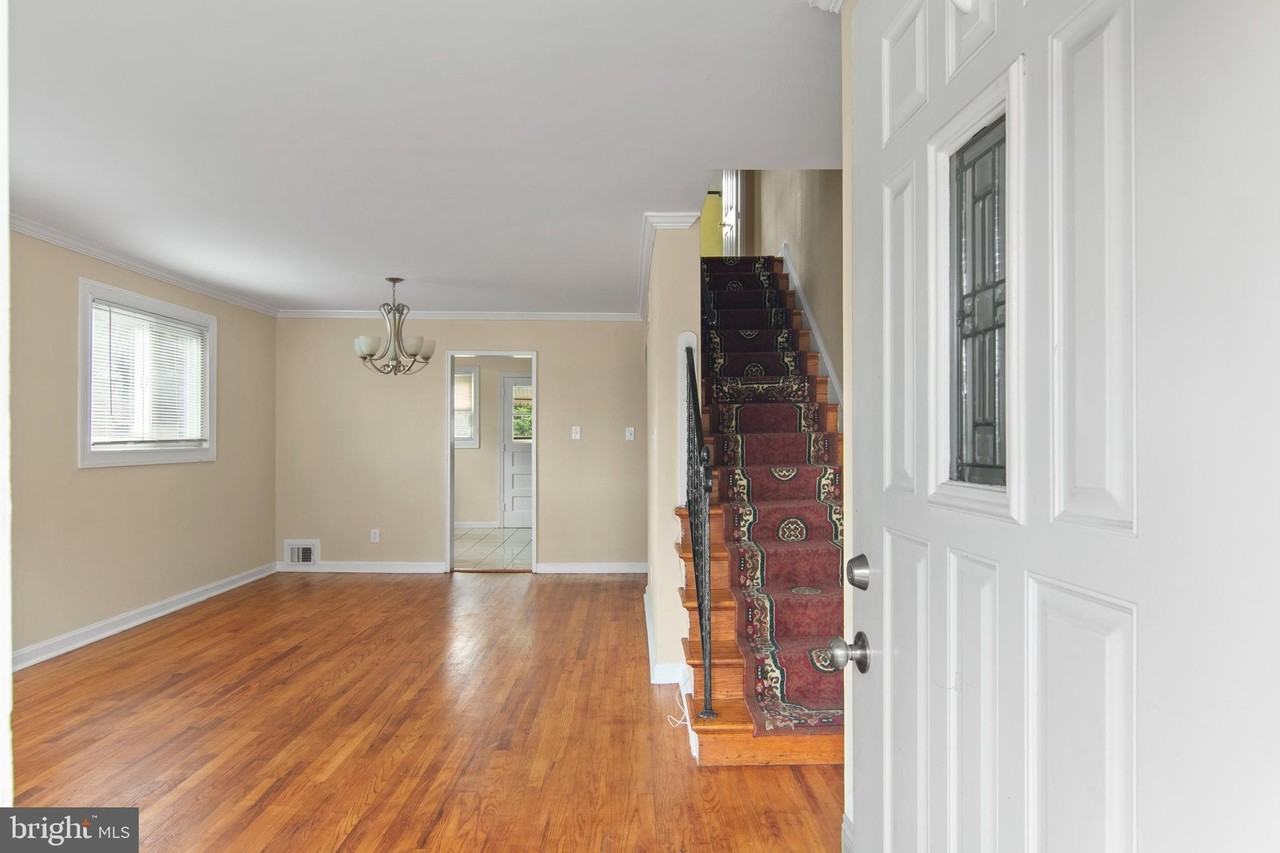 2022 Oliver St - Photo 6 of 29