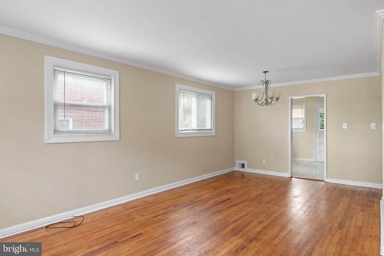 2022 Oliver St - Photo 7 of 29