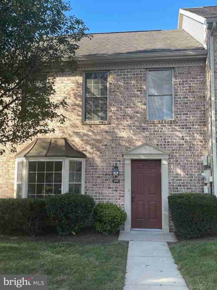 363 Stonehedge Ln - Photo 2 of 29